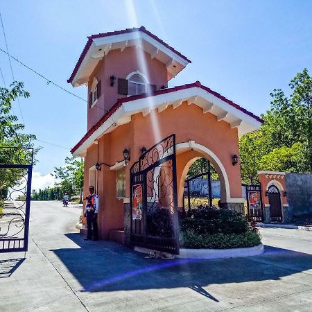 Hillview Apt W/ Pool Access - Free Wifi Tagbilaran Exterior foto